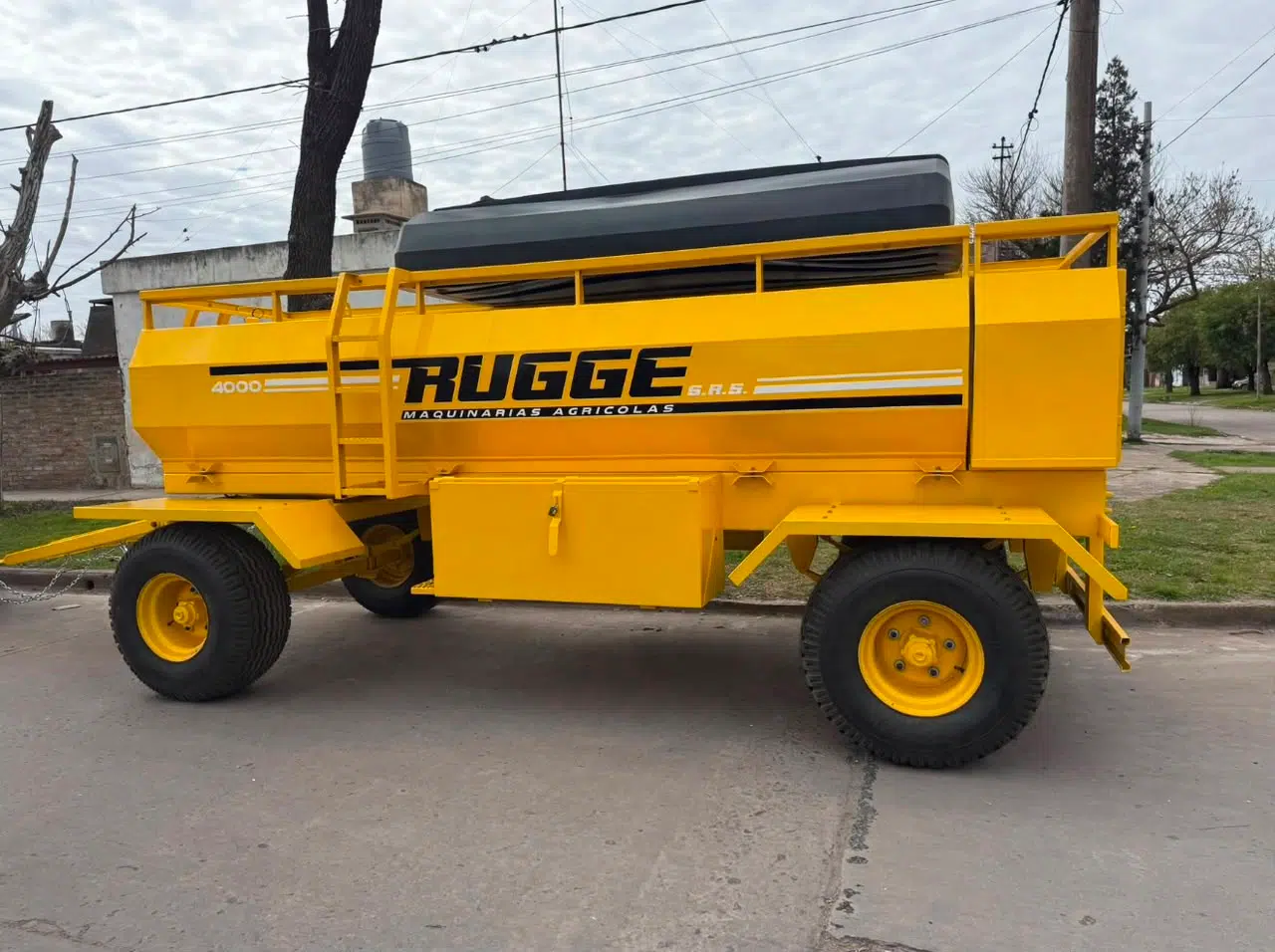 Tanque de combustible Rugge 4000L - vista frontal